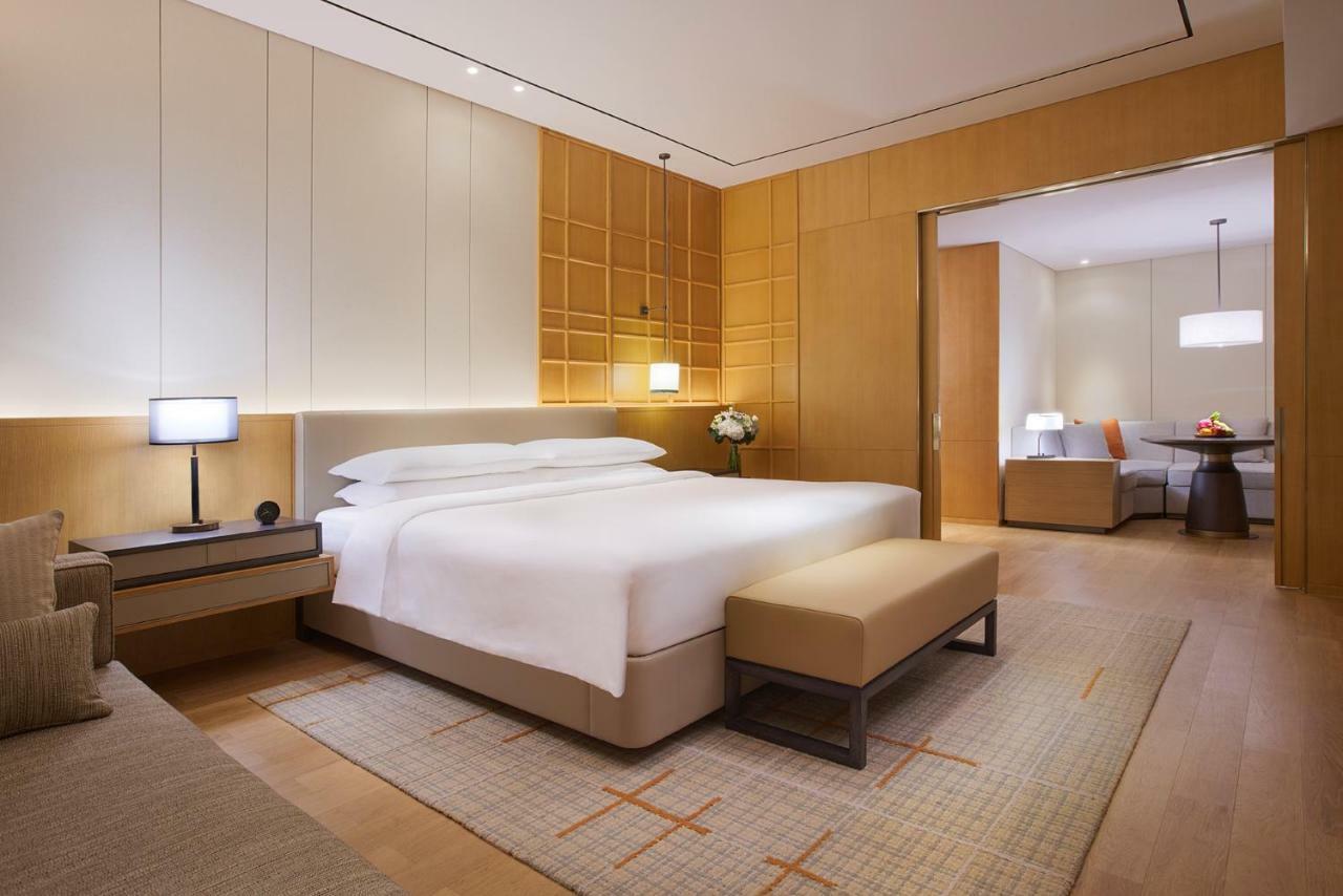 Hyatt Regency Shenzhen Airport Hotel Exterior photo